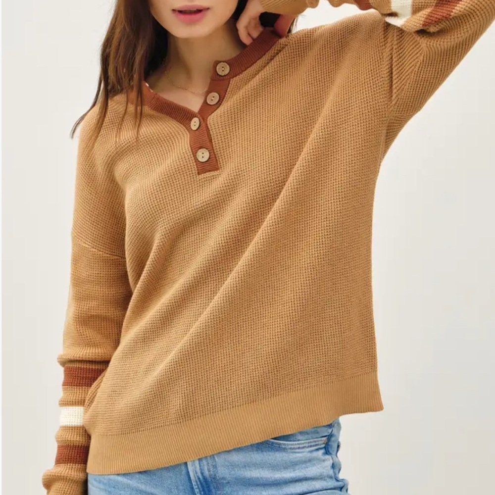 Stylish Tan Button-Up Women's Sweatshirt bohemian size M 60% cotton, minimalist